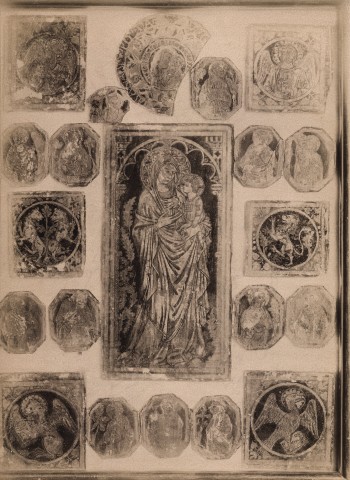 Anonimo — Anonimo umbro sec. XIV - Madonna con Bambino; Simboli dei quattro evangelisti; Busti di santi; Motivi decorativi vegetali e zoomorfi — insieme